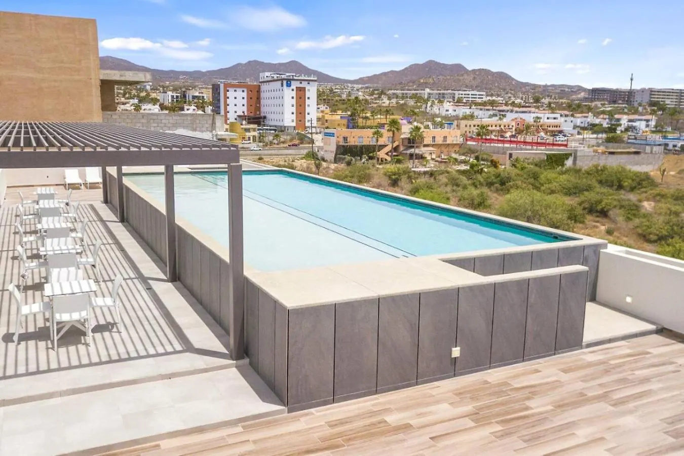 Walk To The Beach, Great Location Cabo San Lucas